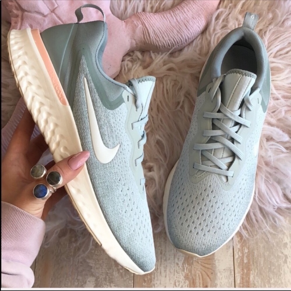 NWT Nike Odyssey React - Picture 4 of 8